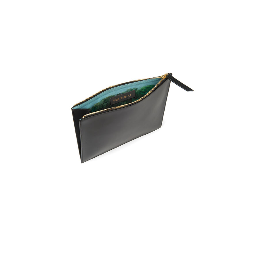 Pouch in Black and Montunas